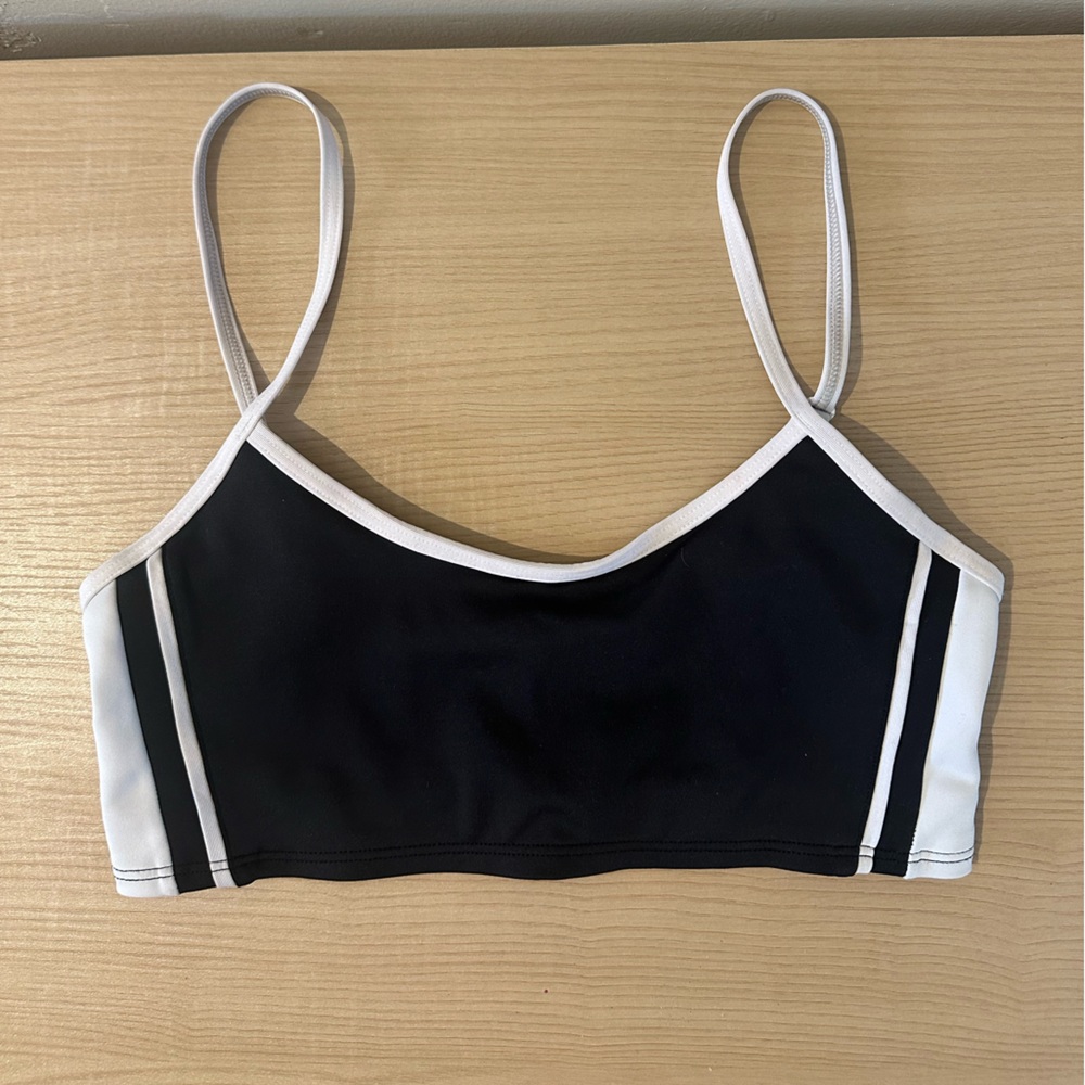 ALO Yoga airlift car club bra
